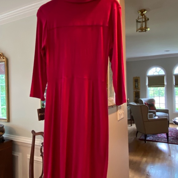 Muse deep pink twisted knot waist dress size 10. - Picture 3 of 8